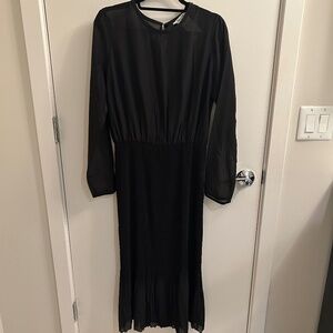 MaxMara Elegant Sheer Black Pleated Midi Dress – Size 14